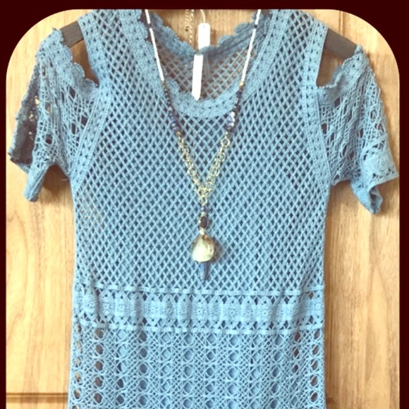 NWT Cute Crochet Cold Shoulder Dress - Picture 1 of 4